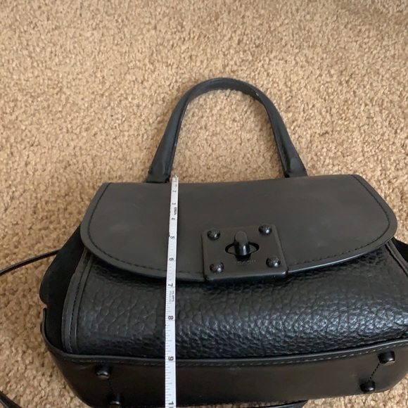 Coach - Picture 9 of 11